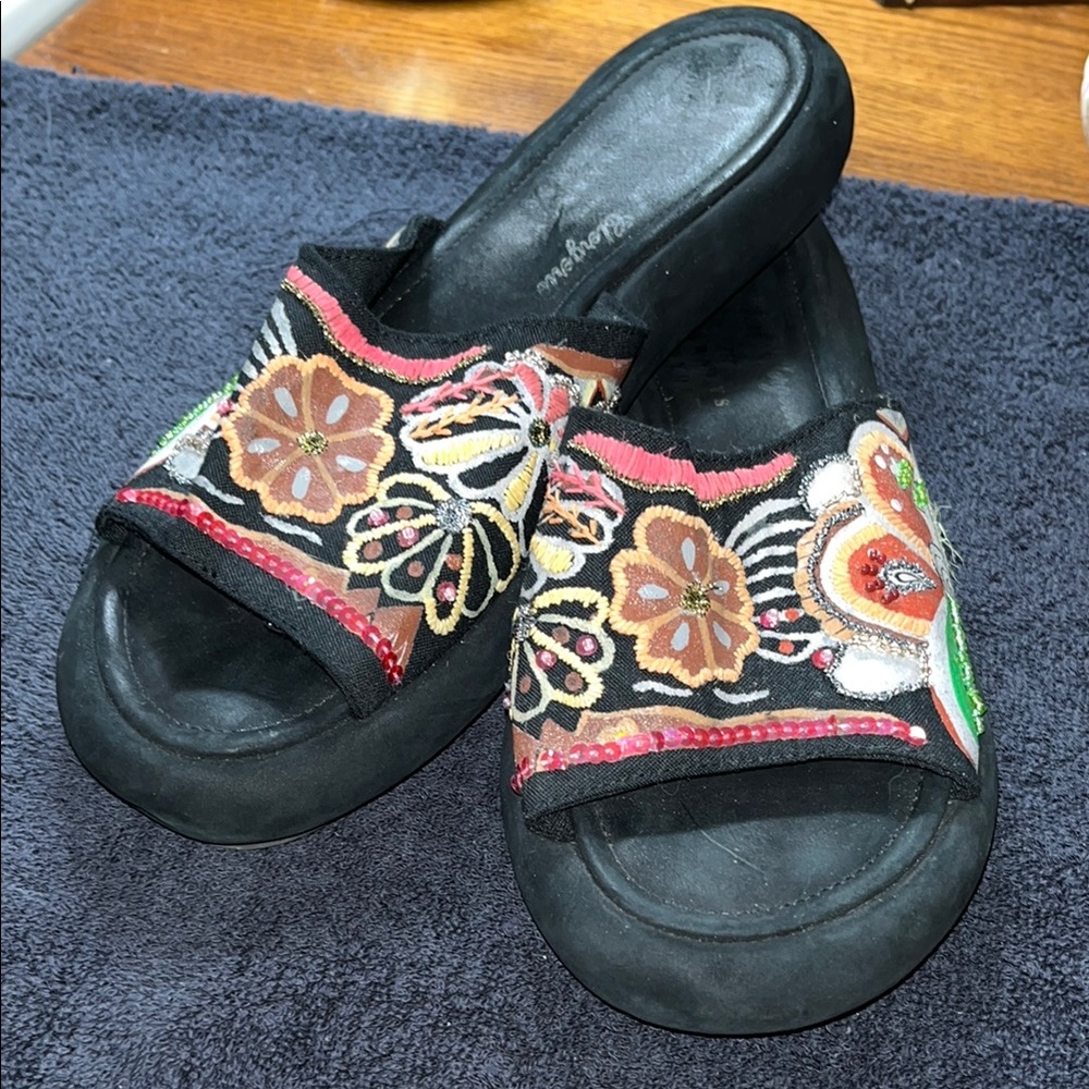 Robert Clergerie Black Sandals with Embroidered Strap